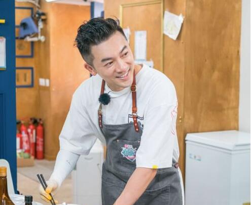 苏有朋元气满满说再见 《中餐厅》完美收官